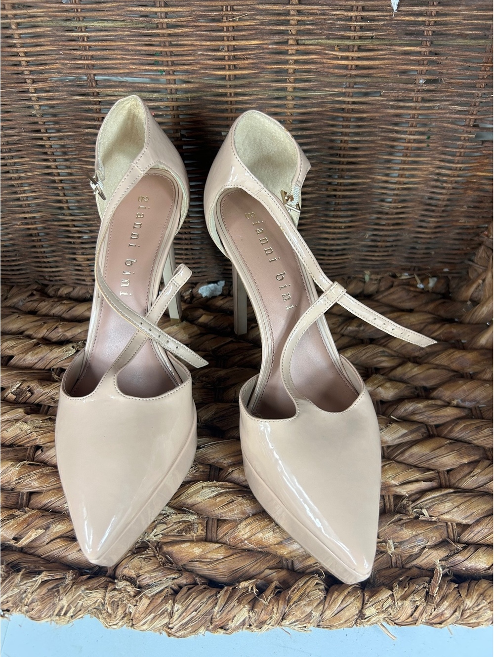 Gianni Women’s nude patent ankle strap pointed-toe heels